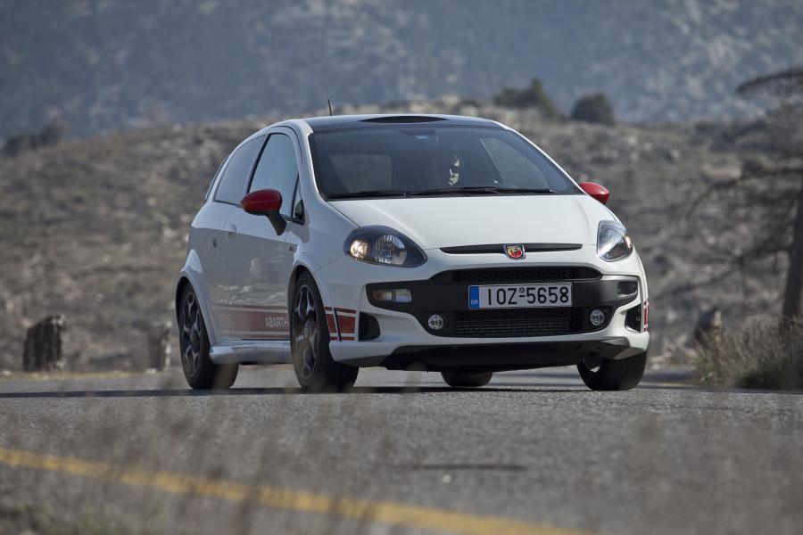  Abarth Punto Evo (199) 2010 года  (фото 1 из 57)